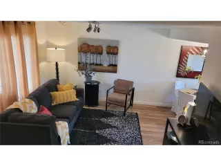 Photo #4: 3896939 Listing