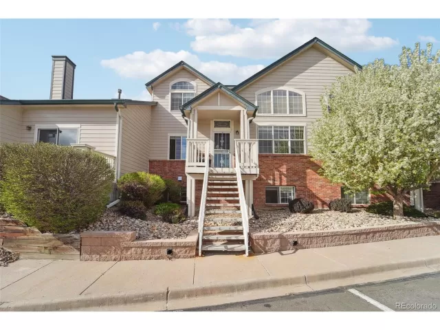 MLS: 3899176 Condo For Sale