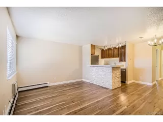 Photo #5: 3900469 Listing