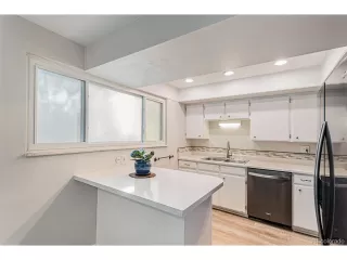 Photo #2: 3901439 Listing 