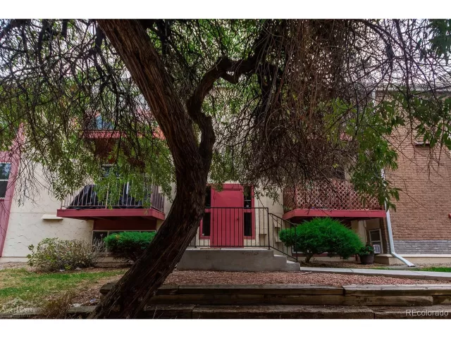 MLS: 3901936 Condo For Sale