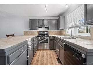 Photo #5: 3903824 Listing