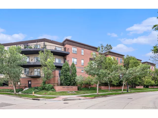 MLS: 3904486 Condo For Sale