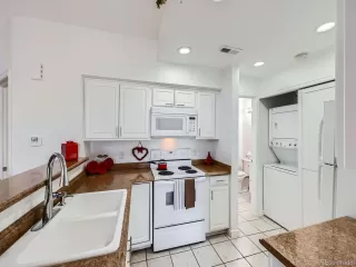 Photo #3: 3908909 Listing