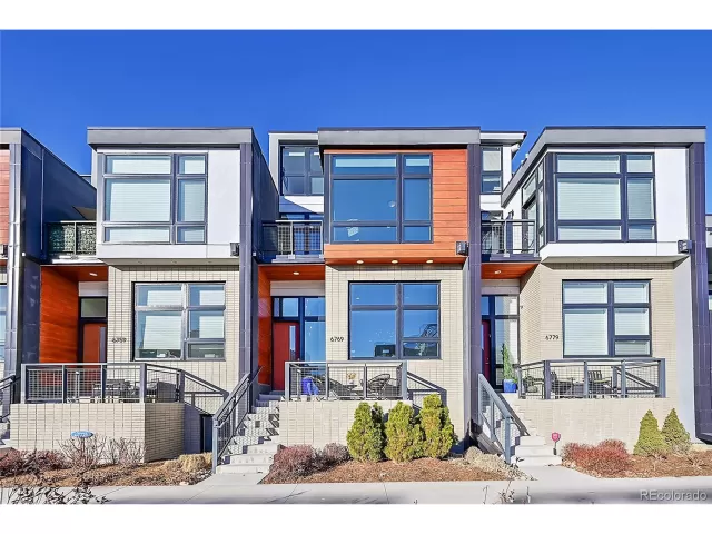 MLS: 3910384 Condo For Sale