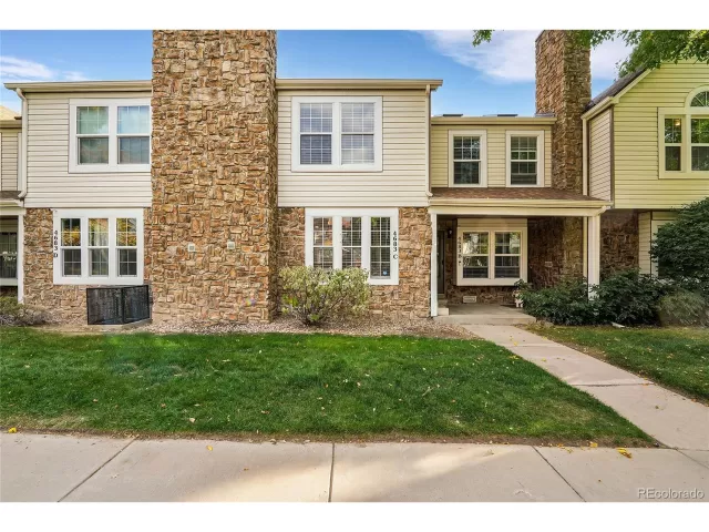 MLS: 3912374 Condo For Sale