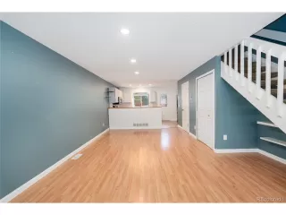 Photo #5: 3912374 Listing