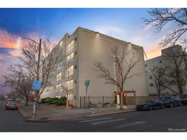 MLS: 3913202 Condo For Sale