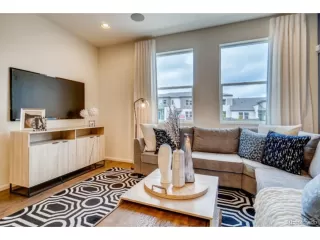 Photo #3: 3913759 Listing