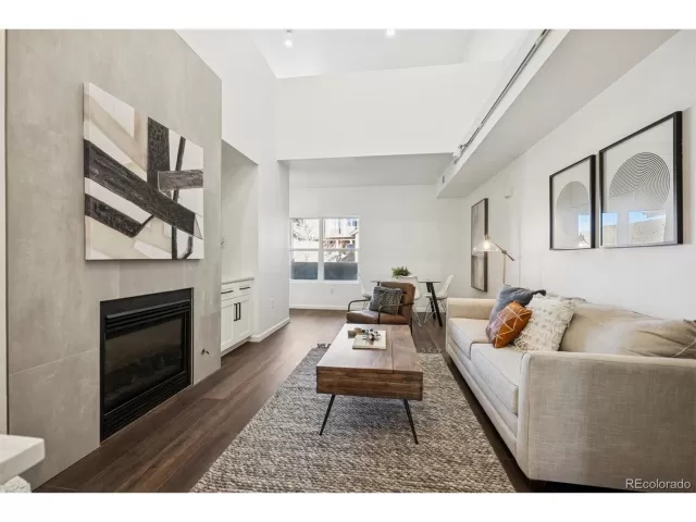 MLS: 3917315 Condo For Sale