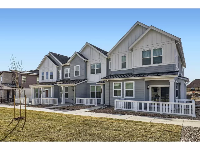 MLS: 3919661 Condo For Sale