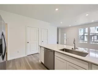 Photo #2: 3919661 Listing