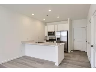 Photo #3: 3919661 Listing