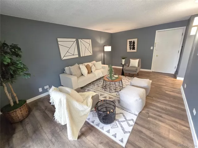 MLS: 3922836 Condo For Sale