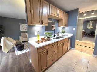 Photo #2: 3922836 Listing