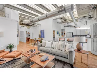 Photo #3: 3925345 Listing