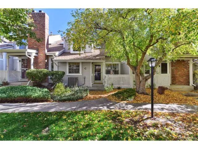 MLS: 3925352 Condo For Sale