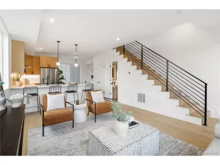 Photo #4: 3928298 Listing