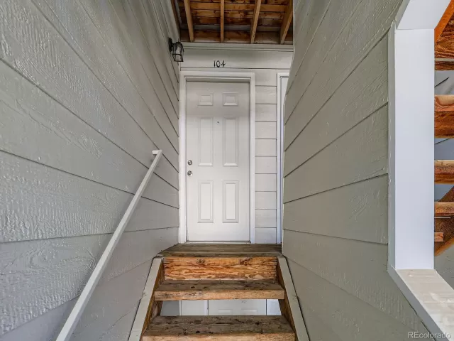 MLS: 3928405 Condo For Sale