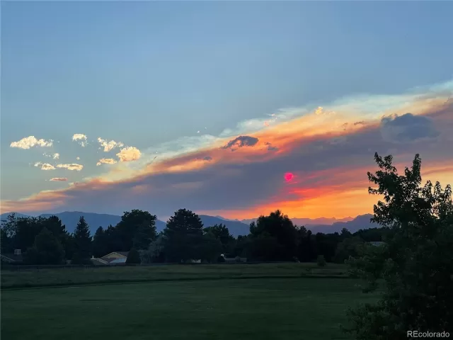 MLS: 3929388 Condo For Sale