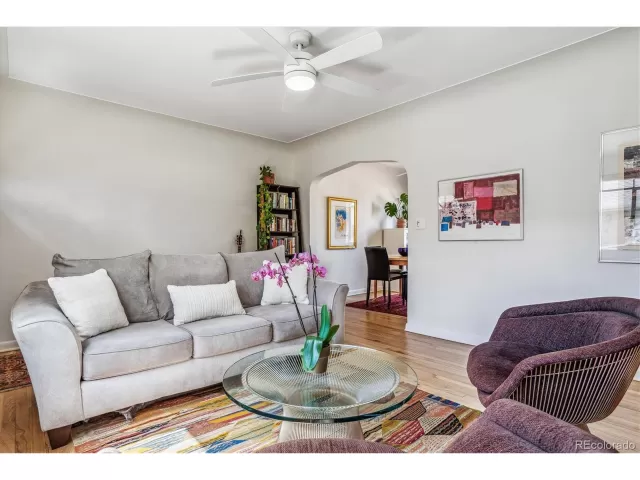 MLS: 3929583 Condo For Sale