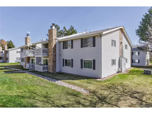 MLS: 3930682 Condo For Sale