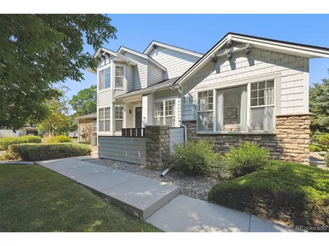 MLS: 3930946 Condo For Sale