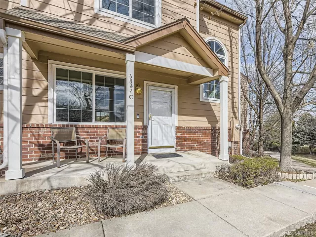 MLS: 3931364 Condo For Sale