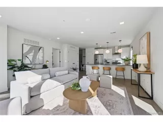 Photo #3: 3934237 Listing