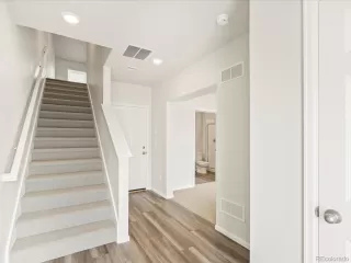 Photo #6: 3935371 Listing