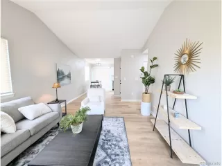 Photo #5: 3935413 Listing