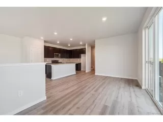 Photo #3: 3938922 Listing