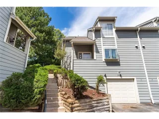 Photo #3: 3938991 Listing