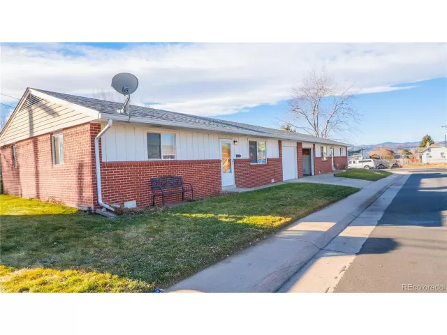 MLS: 3940733 Condo For Sale