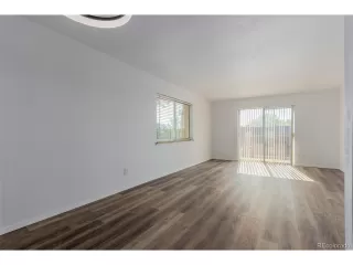 Photo #2: 3945683 Listing 