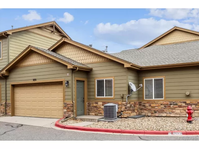 MLS: 3948186 Condo For Sale