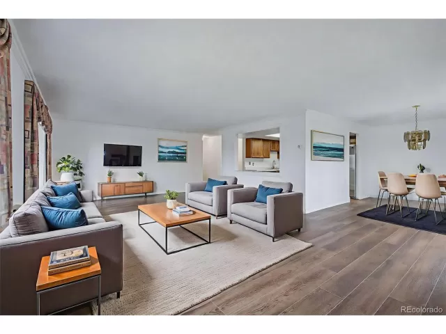 MLS: 3952972 Condo For Sale