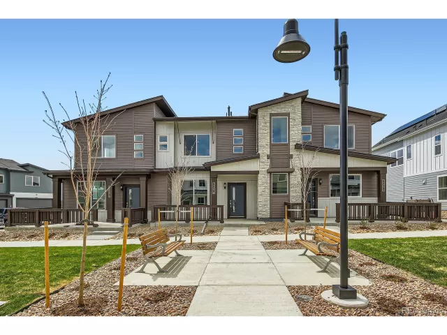 MLS: 3954193 Condo For Sale