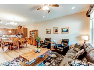 Photo #4: 3956605 Listing