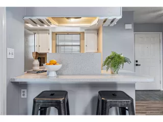 Photo #6: 3956869 Listing