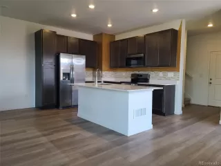 Photo #3: 3960418 Listing 