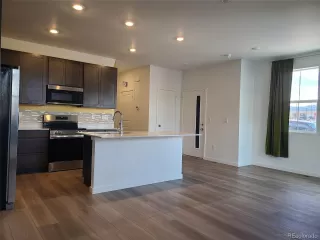 Photo #5: 3960418 Listing 