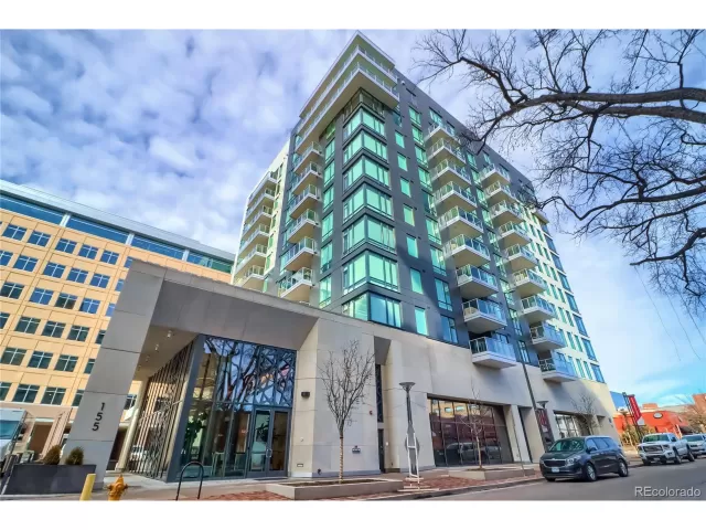 MLS: 3966232 Condo For Sale