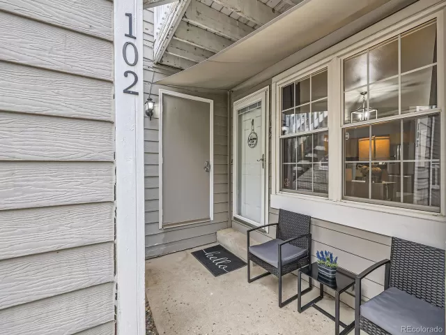 MLS: 3976834 Condo For Sale