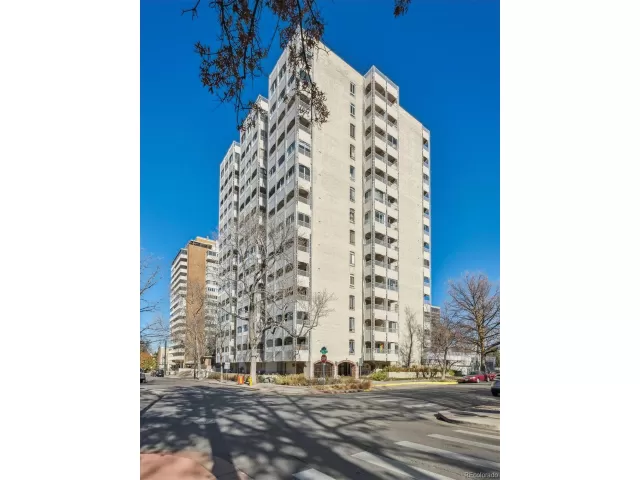 MLS: 3978220 Condo For Sale