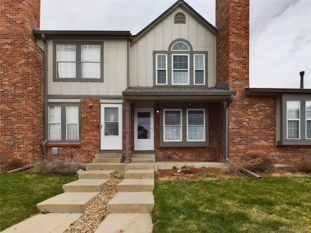 MLS: 3978226 Condo For Sale