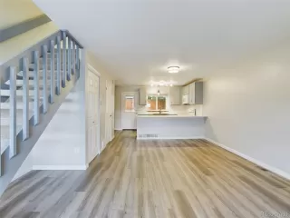 Photo #4: 3978226 Listing