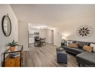 Photo #3: 3978983 Listing