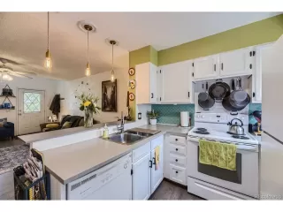 Photo #5: 3980681 Listing