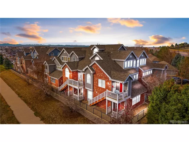 MLS: 3983222 Condo For Sale